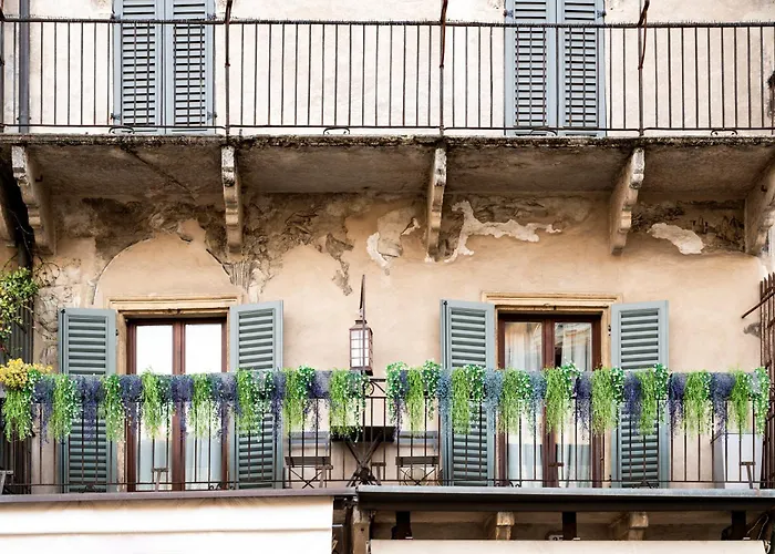 Lägenhet Luxury On Piazza Erbe *