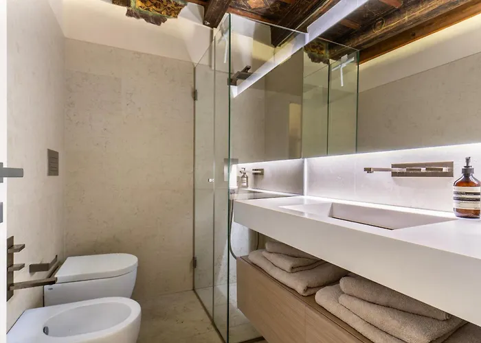 Апартаменты Luxury On Piazza Erbe