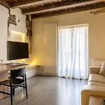 Luxury On Piazza Erbe 아파트 베로나