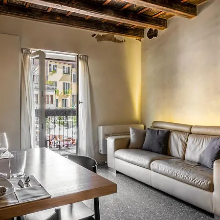 شقة Luxury On Piazza Erbe فيرونا