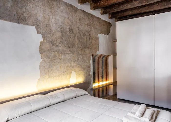 Luxury On Piazza Erbe Verona